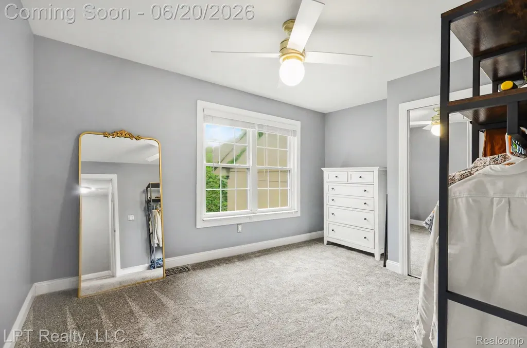 829 Langdon Court Rochester Hills City MI 48307
