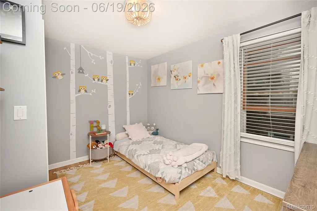 618 W Houstonia Avenue Royal Oak City MI 48073