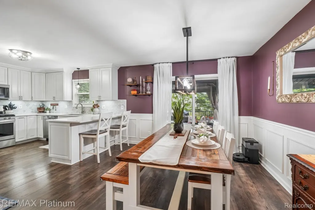 2353 Chestnut Bend Oceola Township MI 48855