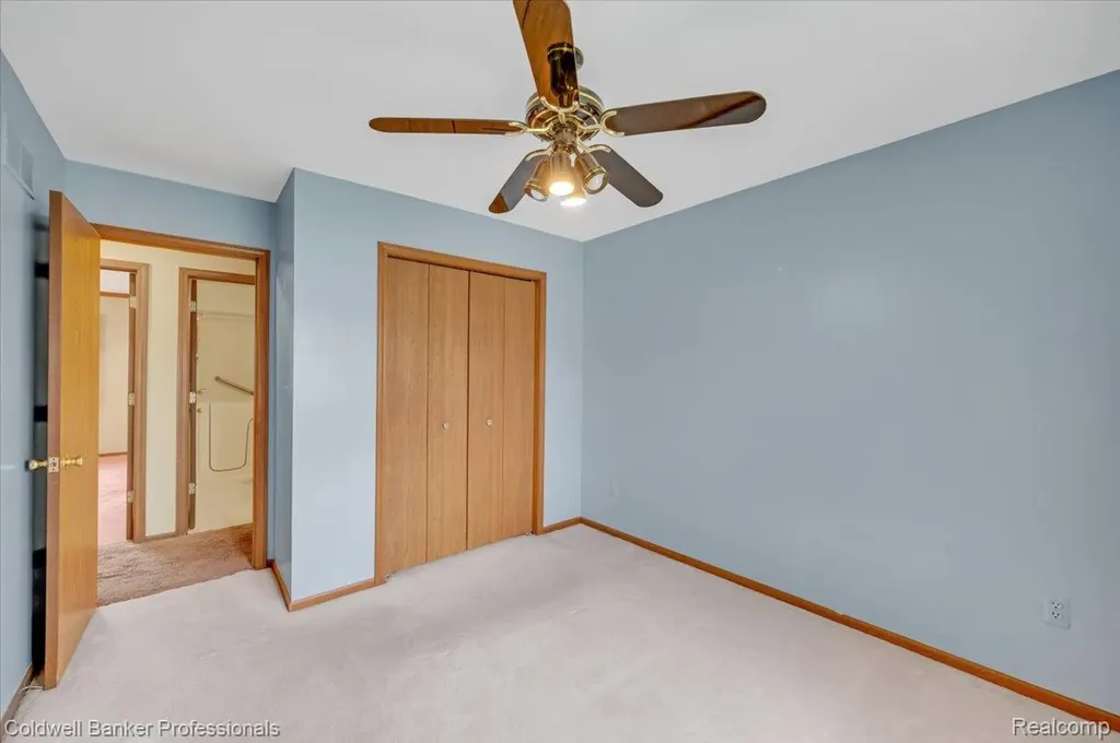 5015 Fox Hill Drive Sterling Heights City MI 48310