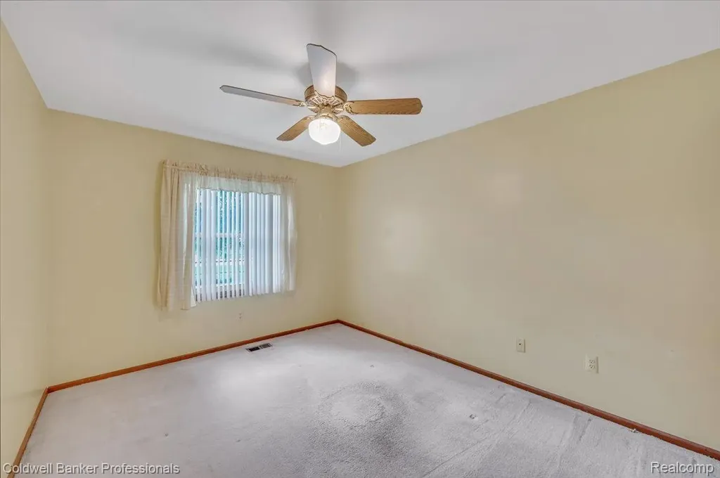 5015 Fox Hill Drive Sterling Heights City MI 48310