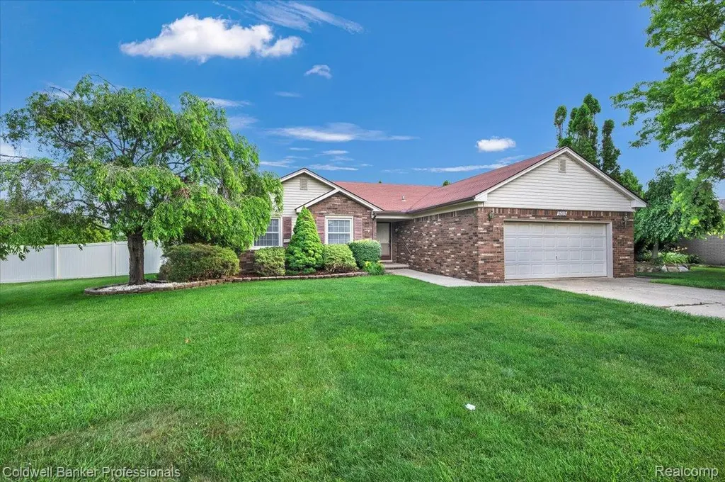 5015 Fox Hill Drive Sterling Heights City MI 48310