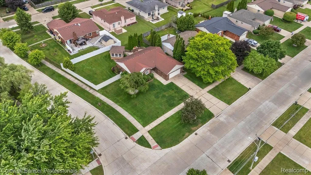 5015 Fox Hill Drive Sterling Heights City MI 48310