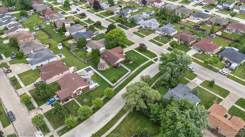 5015 Fox Hill Drive Sterling Heights City MI 48310