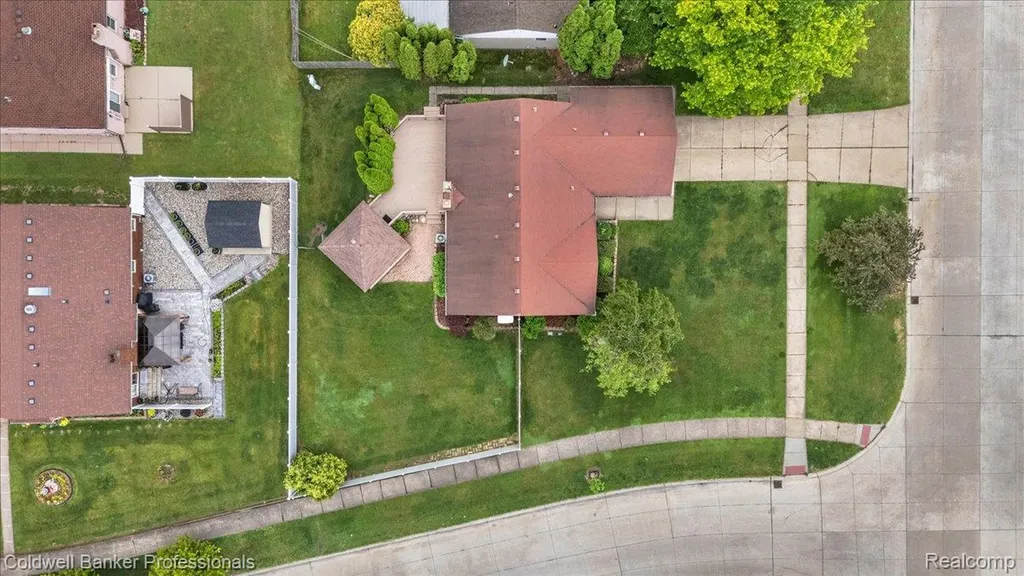 5015 Fox Hill Drive Sterling Heights City MI 48310