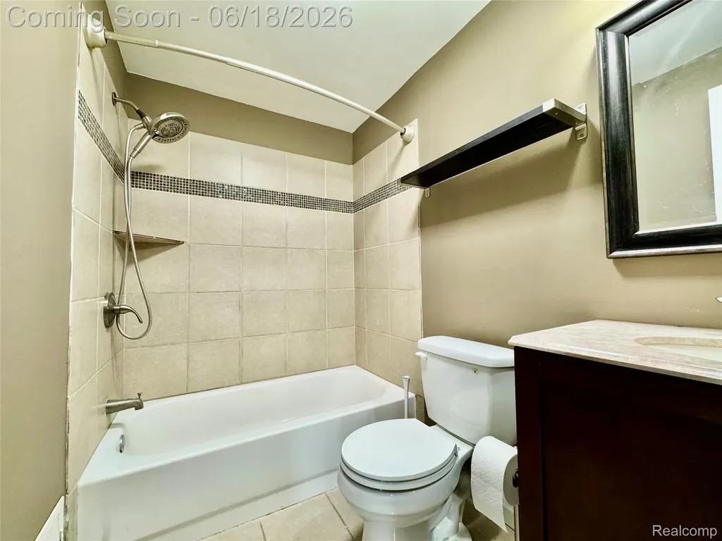 1114 Airport Road Waterford Charter Township MI 48327