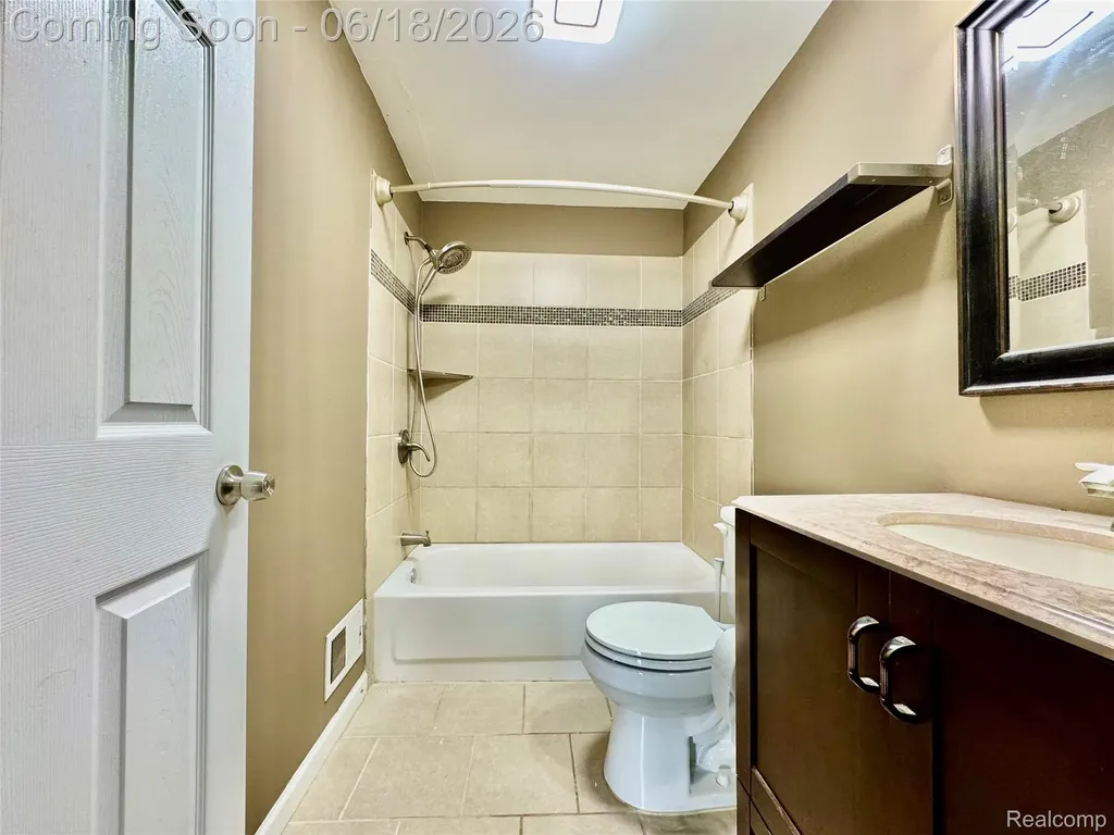 1114 Airport Road Waterford Charter Township MI 48327