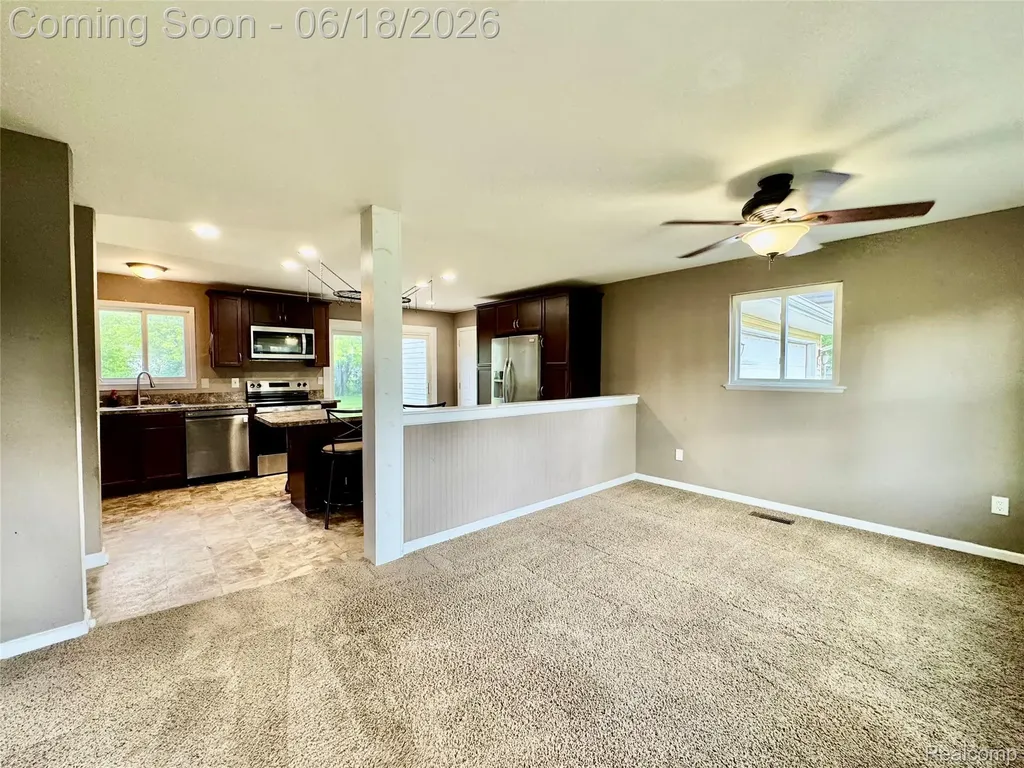 1114 Airport Road Waterford Charter Township MI 48327