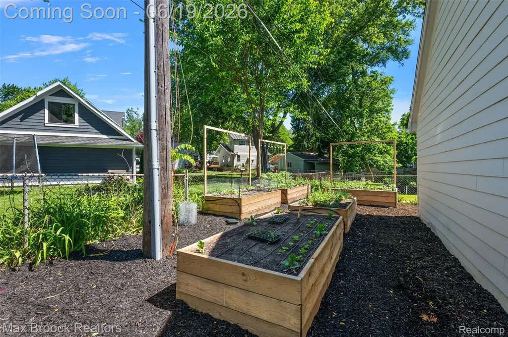 622 Fairbrook Street Northville City MI 48167