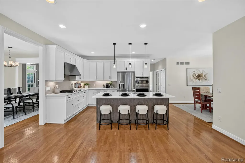 49515 Taft Lane Canton Charter Township MI 48188