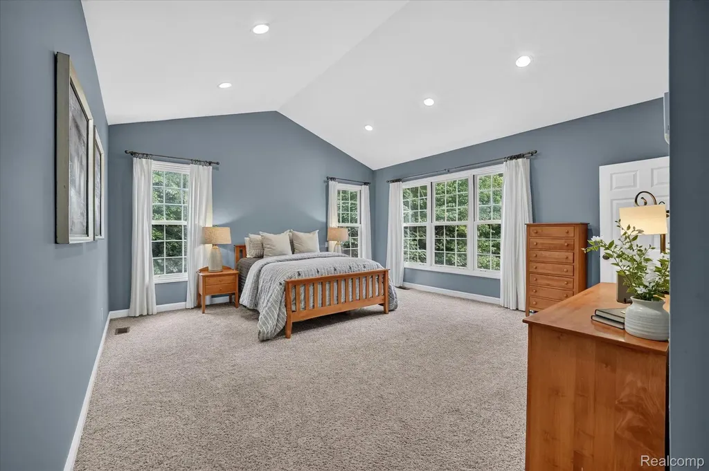 49515 Taft Lane Canton Charter Township MI 48188