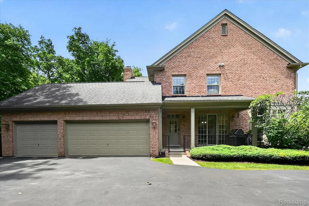 49515 Taft Lane Canton Charter Township MI 48188