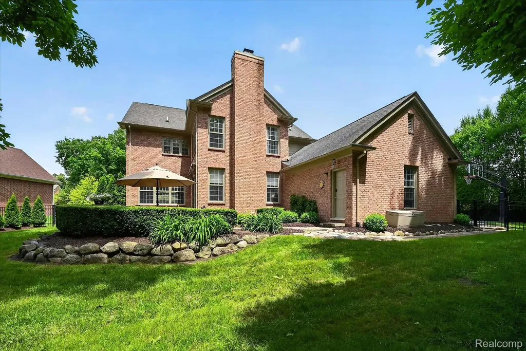 49515 Taft Lane Canton Charter Township MI 48188