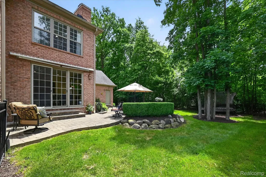 49515 Taft Lane Canton Charter Township MI 48188