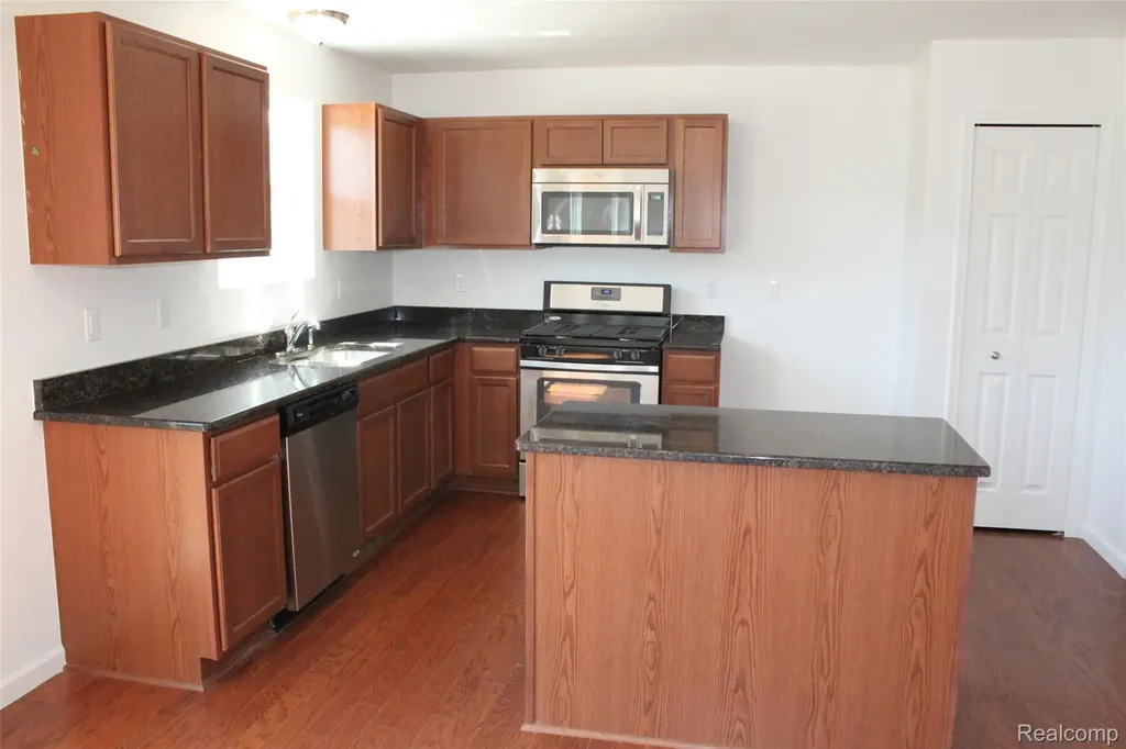 58175 Kincaid Street New Haven Village MI 48048