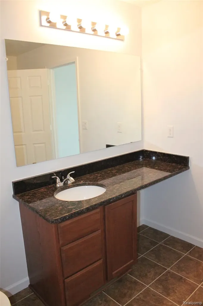 58175 Kincaid Street New Haven Village MI 48048