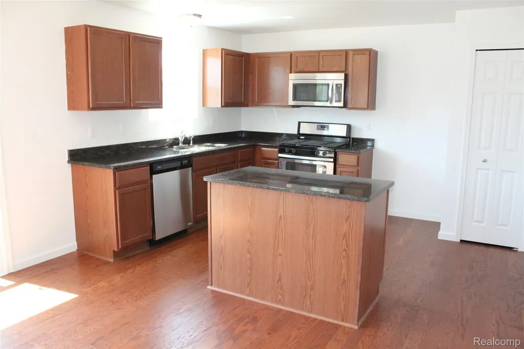 58175 Kincaid Street New Haven Village MI 48048