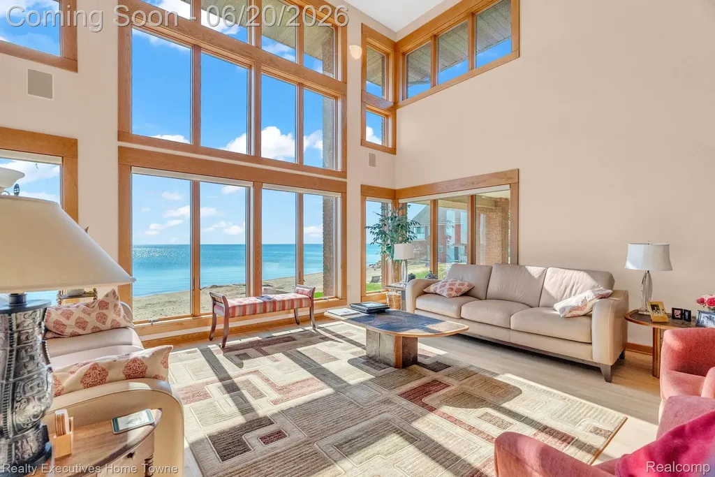 2975 Sandy Oaks Lane Fort Gratiot Charter Township MI 48059