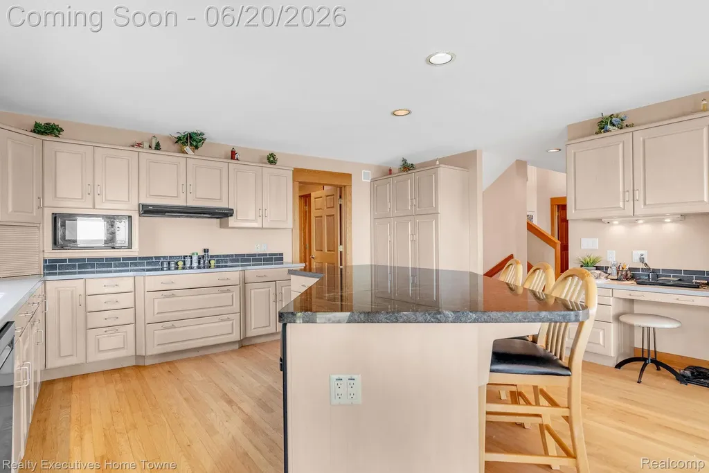 2975 Sandy Oaks Lane Fort Gratiot Charter Township MI 48059