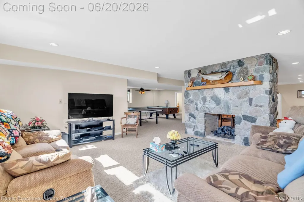 2975 Sandy Oaks Lane Fort Gratiot Charter Township MI 48059