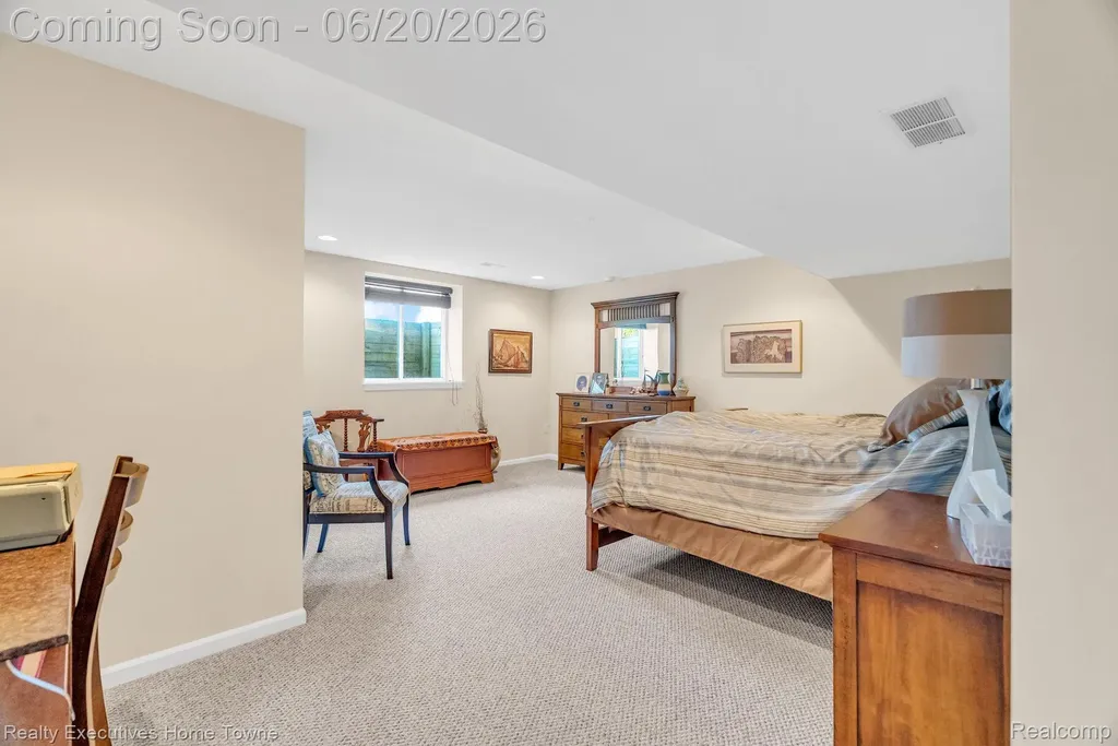 2975 Sandy Oaks Lane Fort Gratiot Charter Township MI 48059