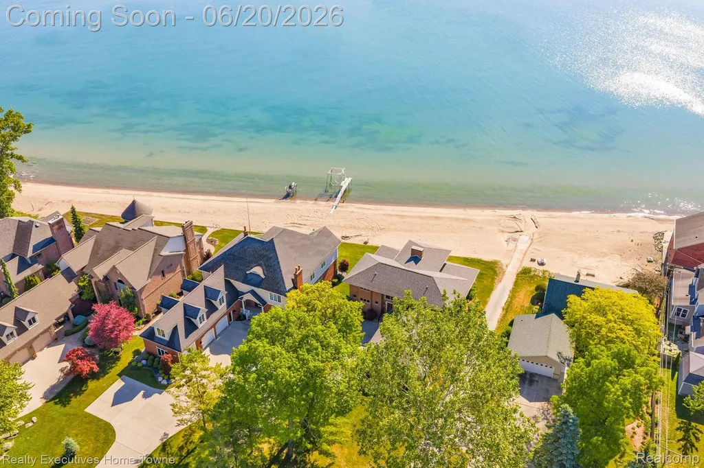2975 Sandy Oaks Lane Fort Gratiot Charter Township MI 48059