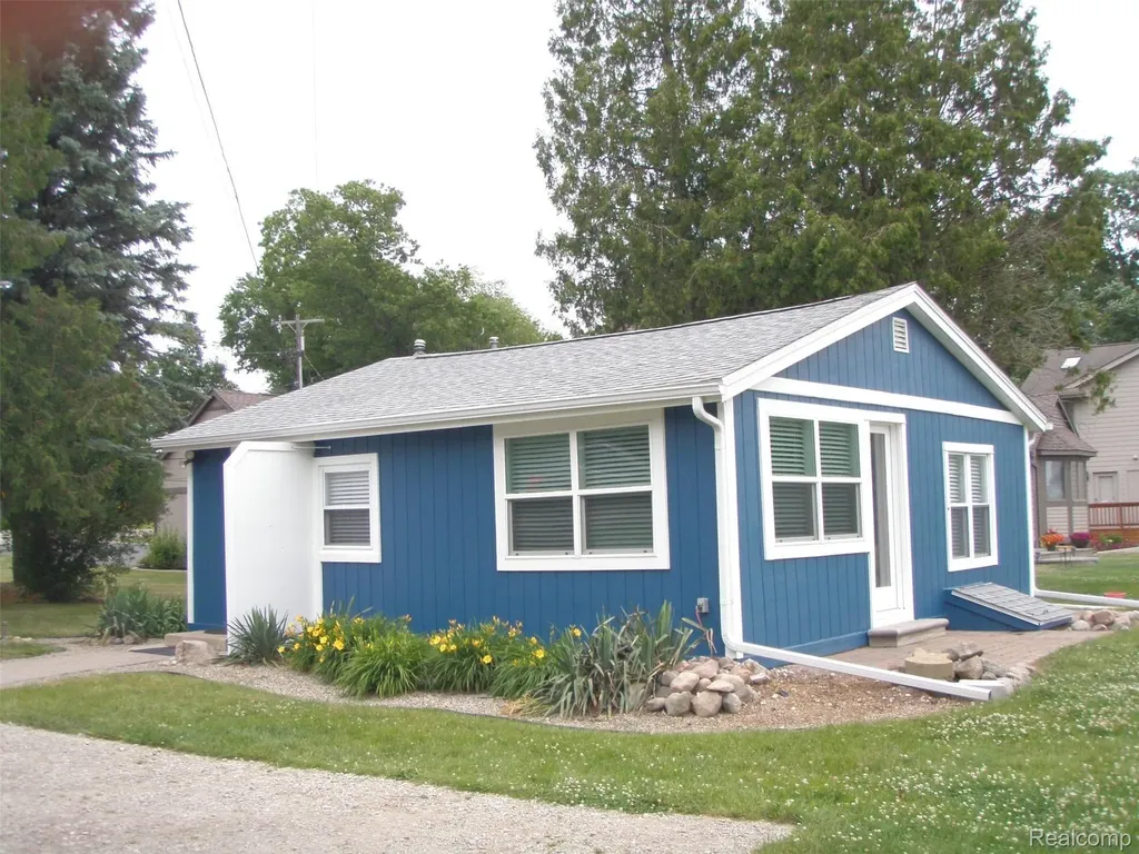 9920 Sashabaw Road Independence Charter Township MI 48348