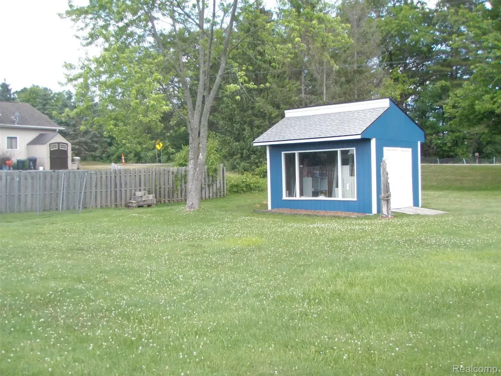 9920 Sashabaw Road Independence Charter Township MI 48348