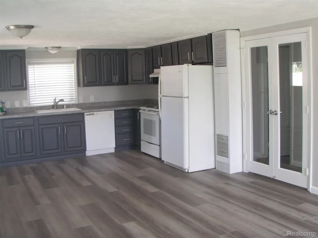 9920 Sashabaw Road Independence Charter Township MI 48348