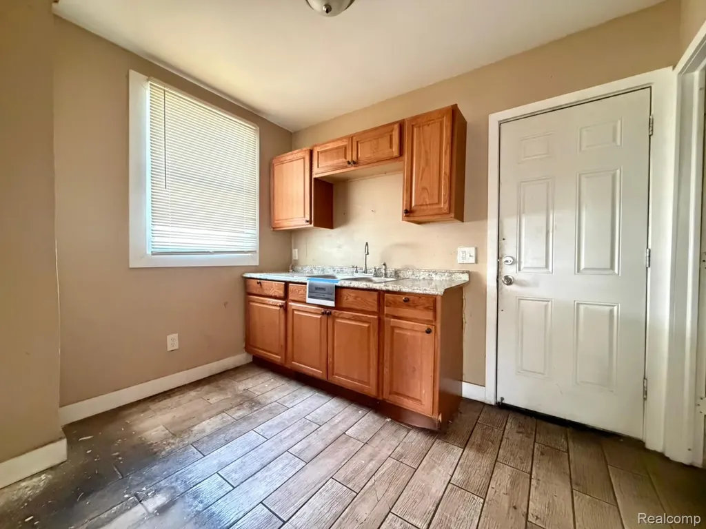 18608 Greeley Street Detroit City MI 48203
