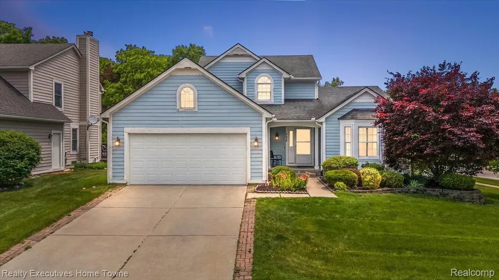 899 Hathaway Dr Drive Auburn Hills City MI 48326