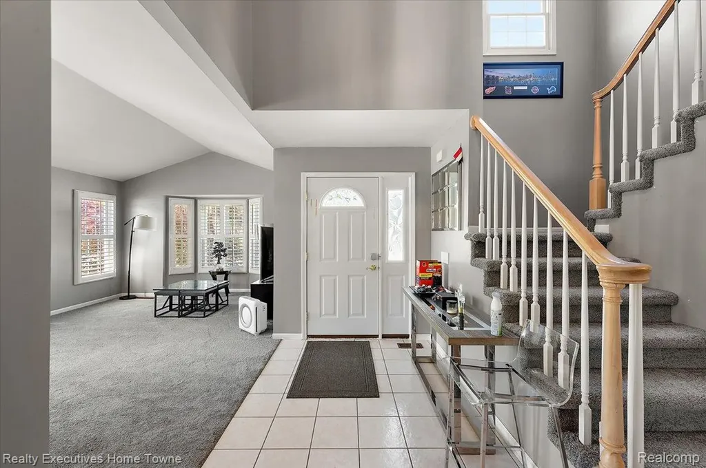 899 Hathaway Dr Drive Auburn Hills City MI 48326