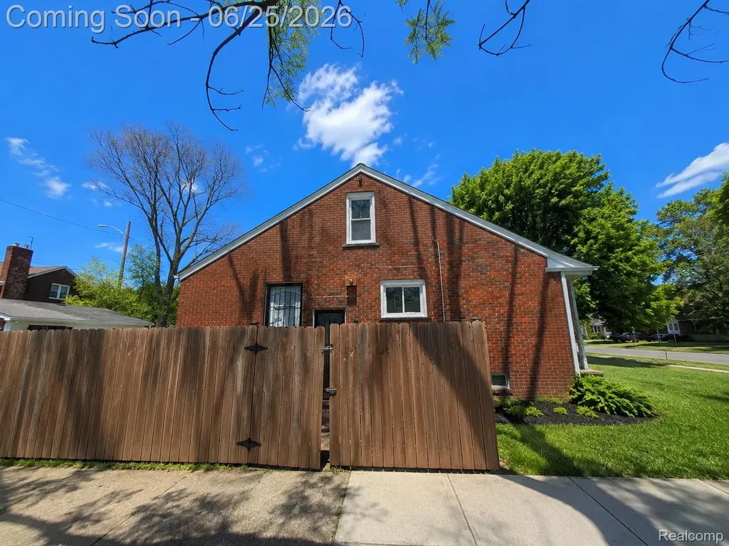 20005 Regent Drive Detroit City MI 48205