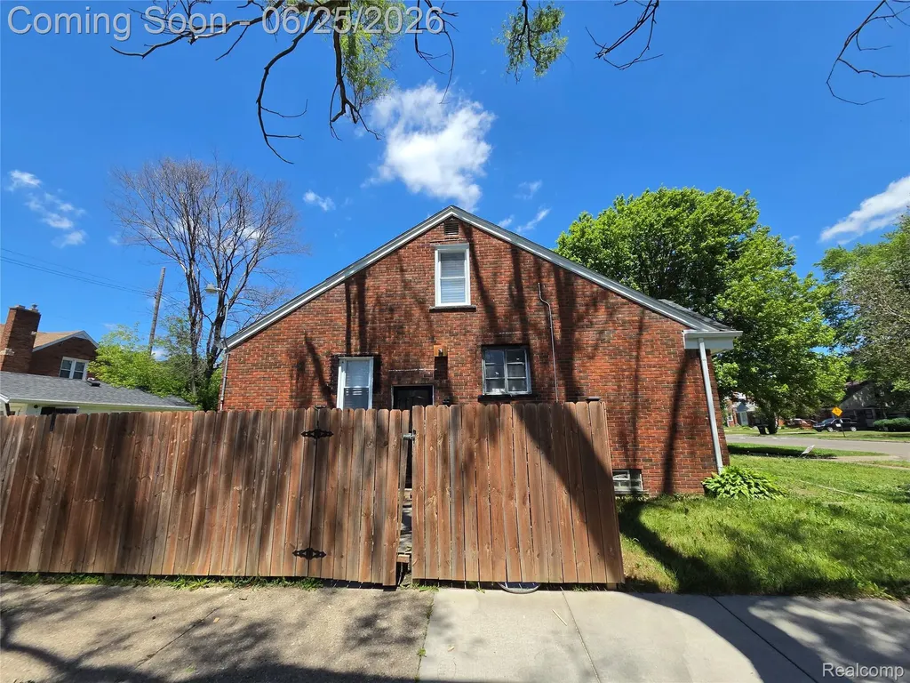 20005 Regent Drive Detroit City MI 48205