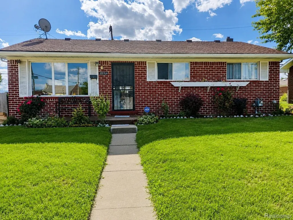 11901 Bloom Street Detroit City MI 48212