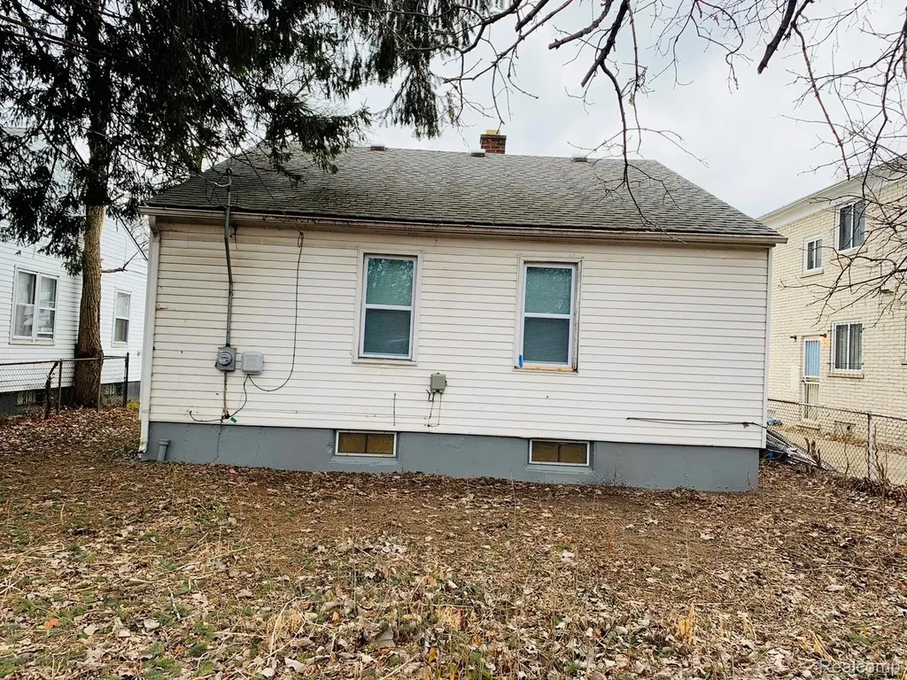 19790 Lahser Road Detroit City MI 48219