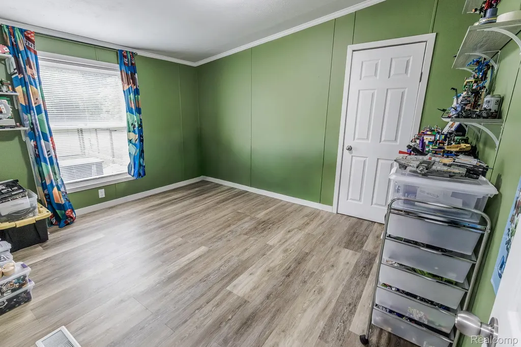 7280 N Bray Road Genesee Charter Township MI 48458
