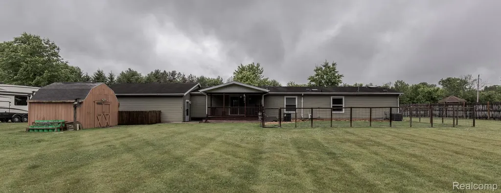 7280 N Bray Road Genesee Charter Township MI 48458