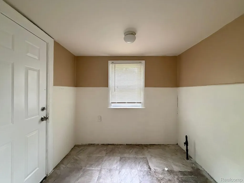 5565 Fairview Street Detroit City MI 48213