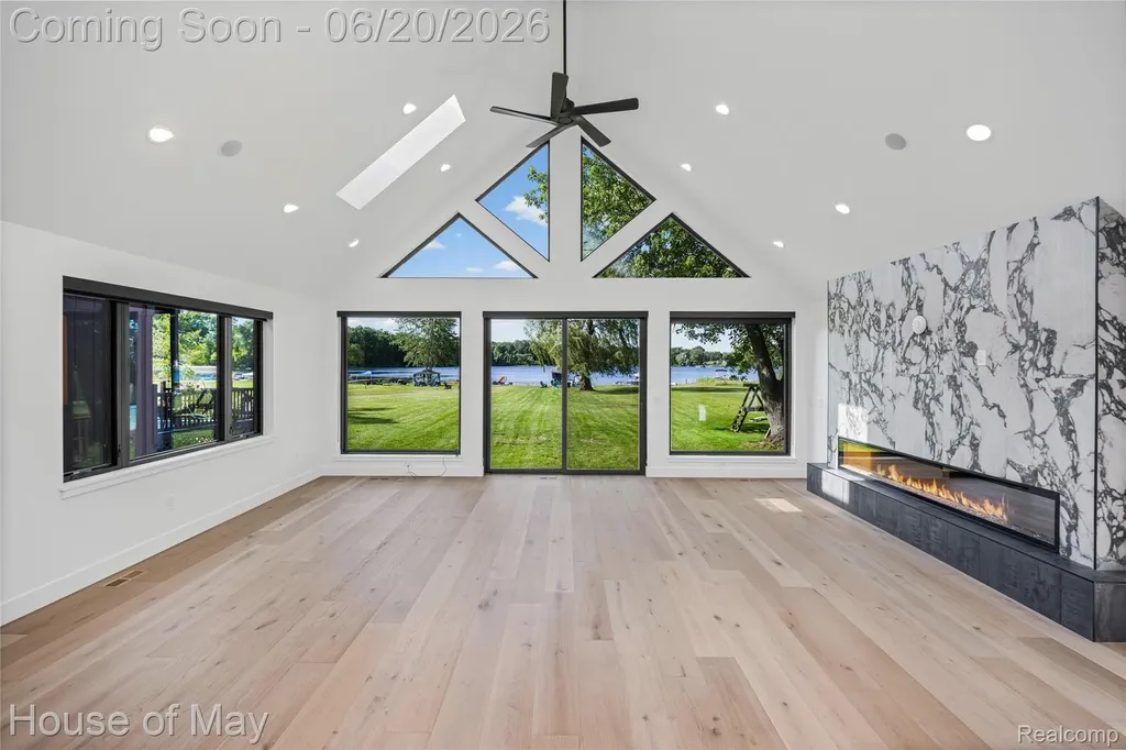 10890 Hillway Drive White Lake Charter Township MI 48386
