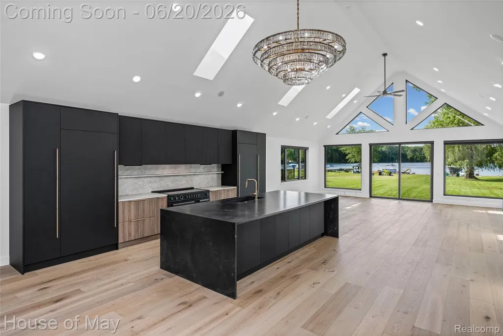 10890 Hillway Drive White Lake Charter Township MI 48386