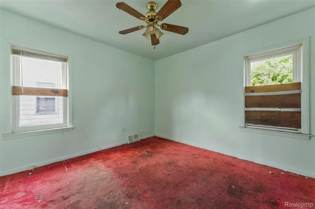 19563 Schoenherr Street Detroit City MI 48205