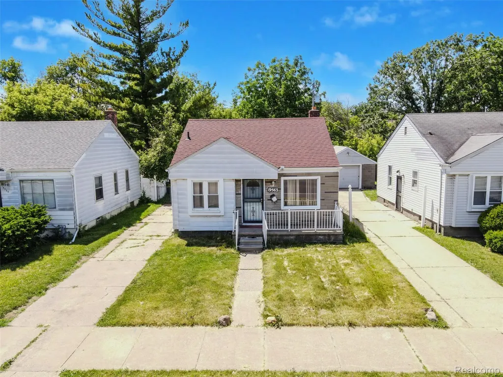 19563 Schoenherr Street Detroit City MI 48205