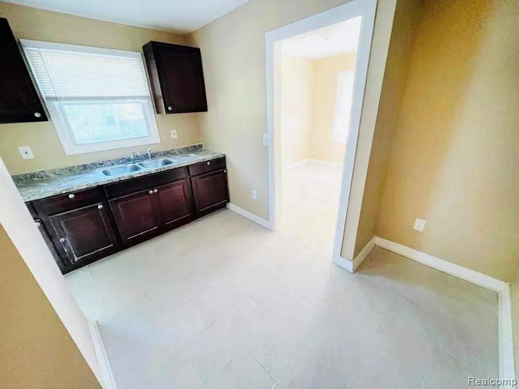 9091 Fielding Street Detroit City MI 48228