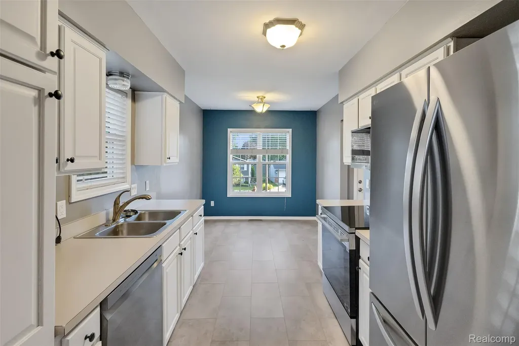 3850 Faber Terrace Waterford Charter Township MI 48328