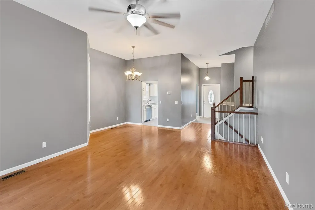 3850 Faber Terrace Waterford Charter Township MI 48328