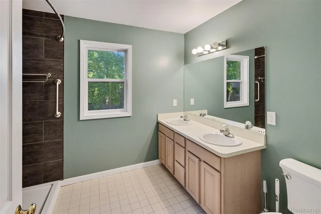 3850 Faber Terrace Waterford Charter Township MI 48328