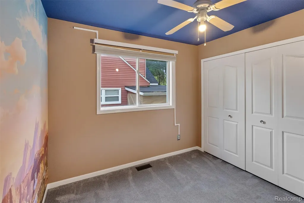 3850 Faber Terrace Waterford Charter Township MI 48328