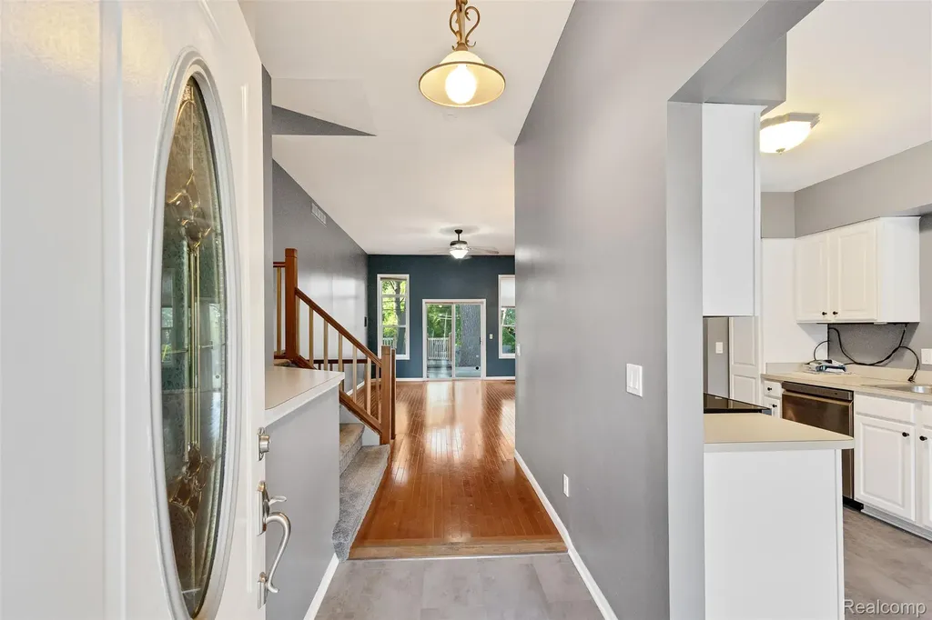 3850 Faber Terrace Waterford Charter Township MI 48328