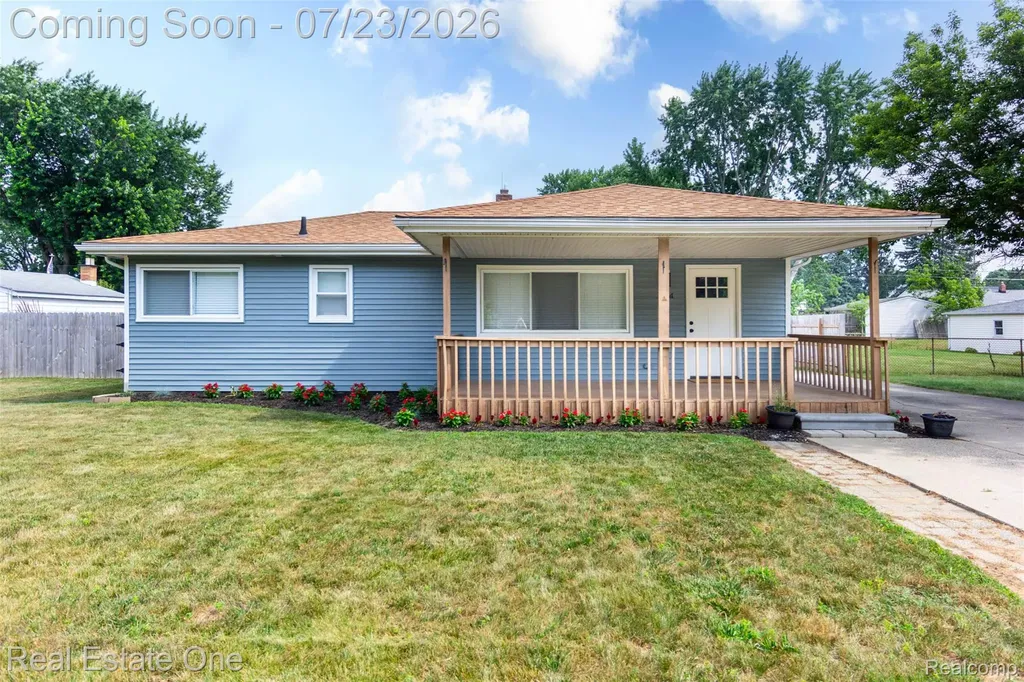 7354 N Shaker Drive Waterford Charter Township MI 48327